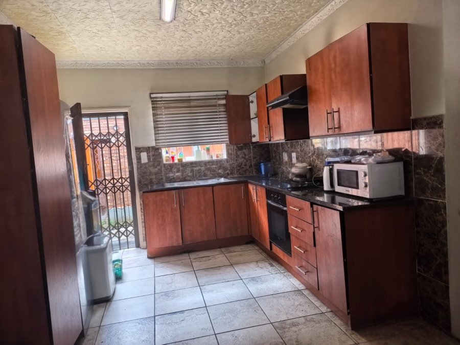3 Bedroom Property for Sale in Waterval East North West